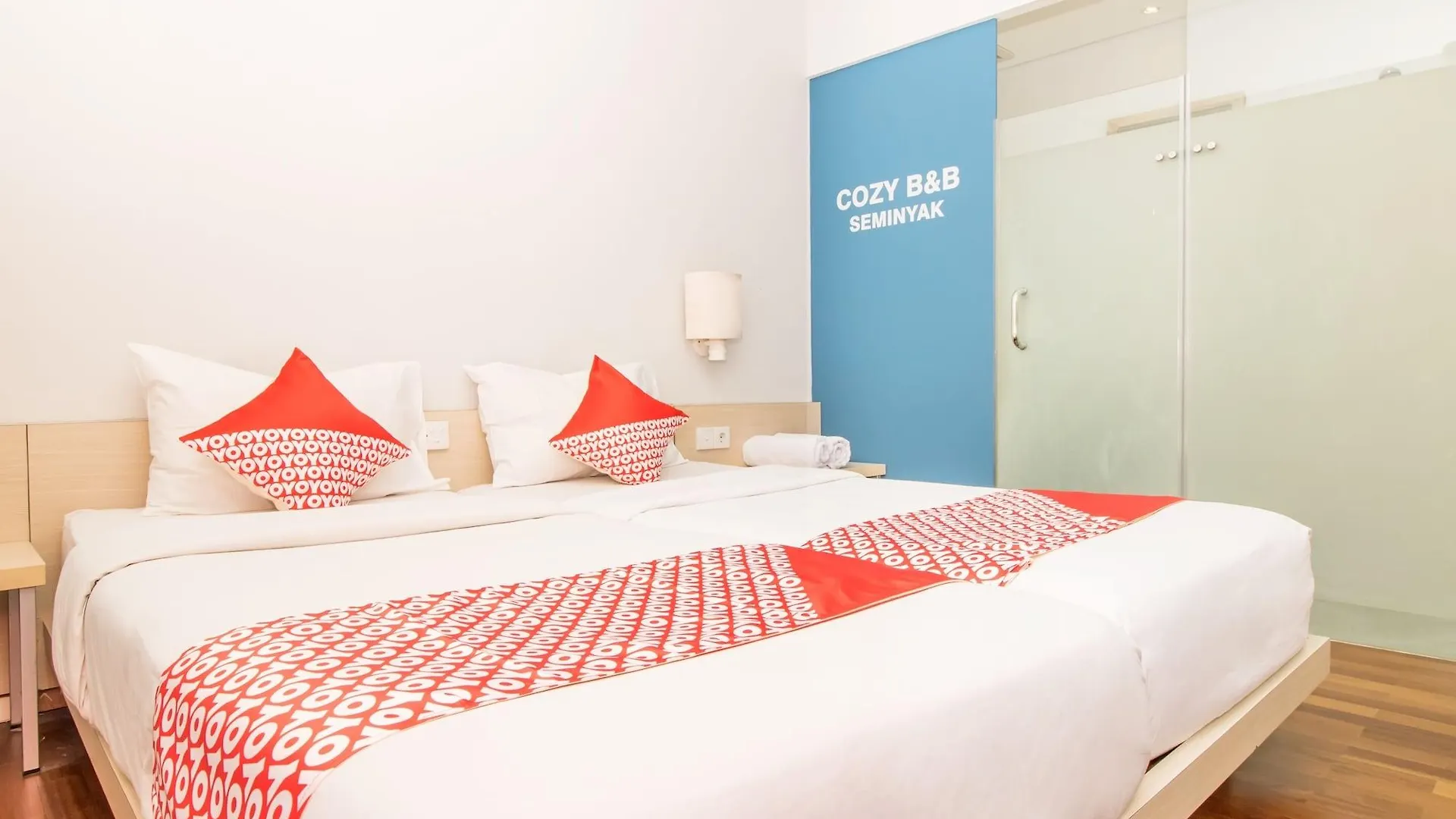 Oyo 2854 Cozy B&B Seminyak 2*, Семиньяк