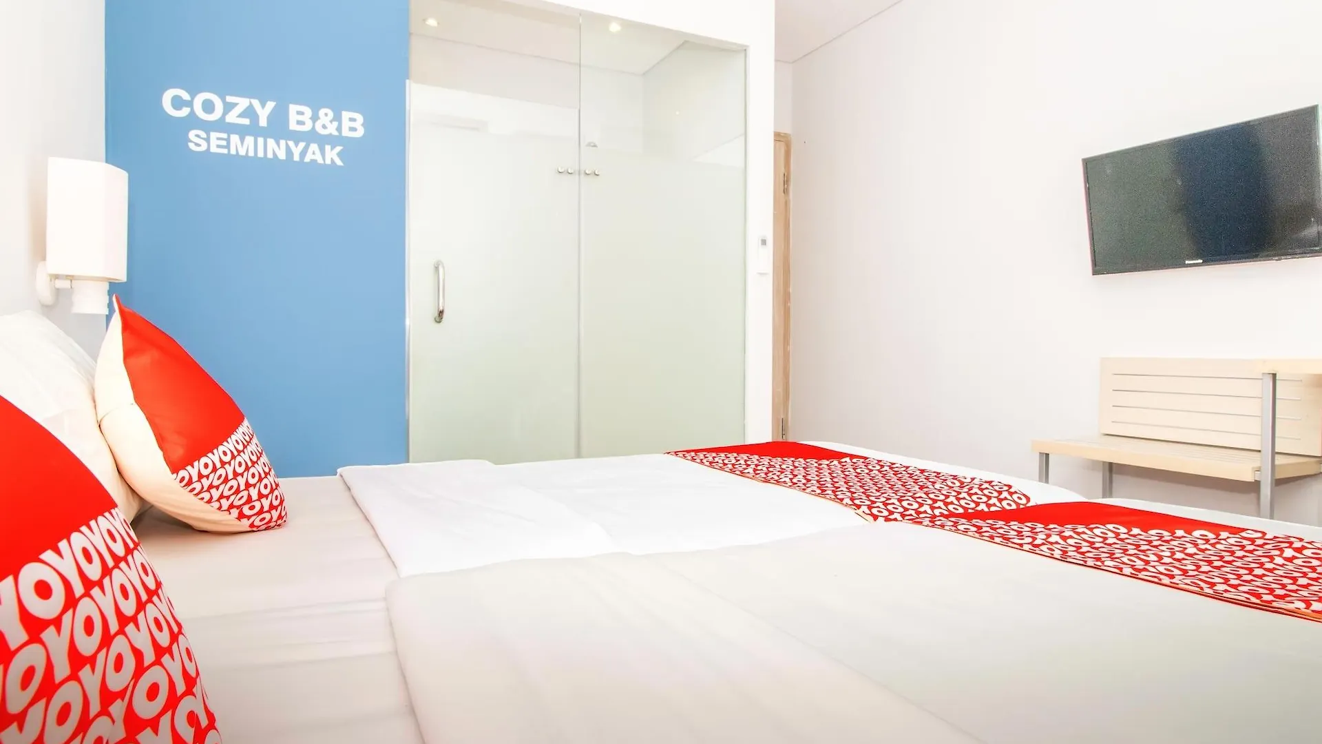 Отель Oyo 2854 Cozy B&B Seminyak