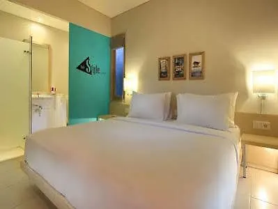 Oyo 2854 Cozy B&B Seminyak Отель